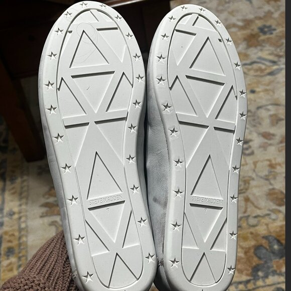 Steve Madden White Leather Distressed Lace-Up Loafers - Picture 5 of 5